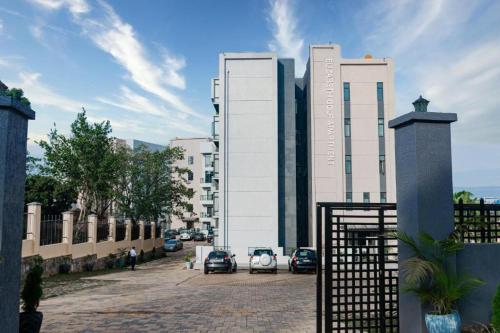 Elizabeth Golf Apartmen home
