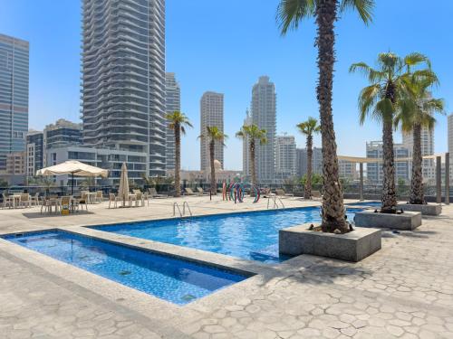 Waterfront View 1BR APT with Gym, Pool & Sauna, Dubaj (zdjęcie 5)