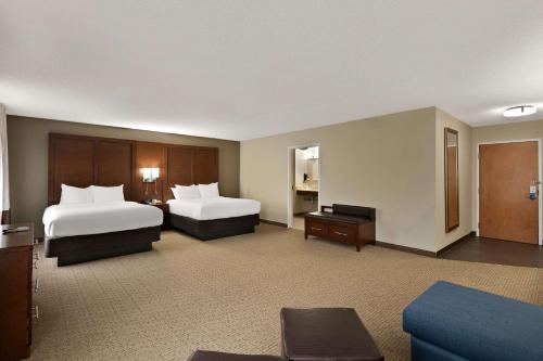 Comfort Suites Hummelstown - image 13