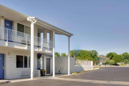 Park Inn by Radisson, Lakewood in Lakewood, USA
