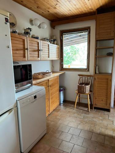 Chata Na Podhorčí (Chata Na Podhorci) in Frydstejn