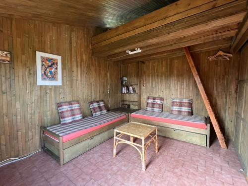 Chata Na Podhorčí (Chata Na Podhorci) in Frydstejn