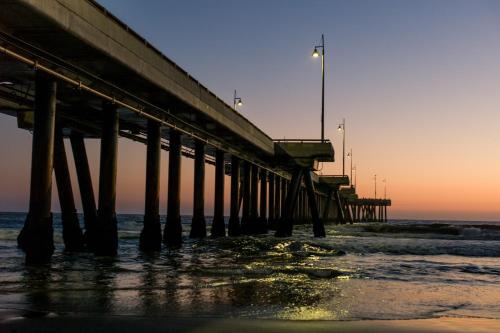 Nearby attraction, Ocean Park Hotel in Santa Monica