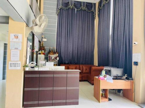 บริการและสิ่งอำนวยความสะดวก, เดอะ เชฟ โฮเทล (The Chev Hotel) in ลพบุรี