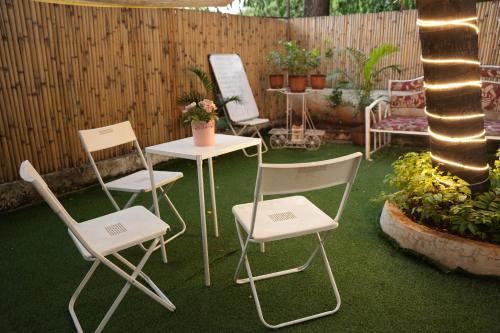 Hostell One - A complete backpacker & Coworking Hub, Pune (Foto 7)
