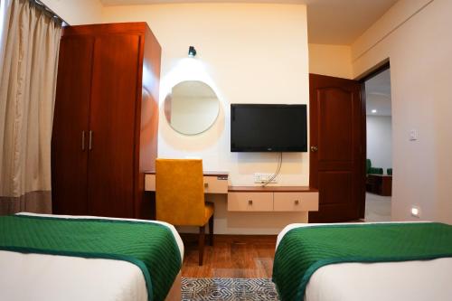 room detail thumbnail 1