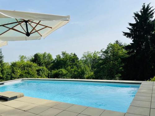 Modern Villa with panoramic view Modern Villa with panoramic view