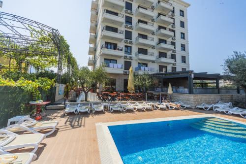 Hotel Pharos - image 8