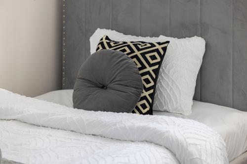 Sleek nordic style seaview condo Sleek nordic style seaview condo