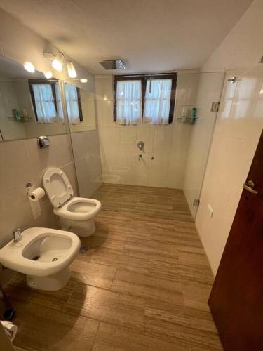 Shower, Ascochinga, Cordoba, Argentina - Estancia de Polo in Ascochinga