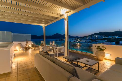 . Ostria Hotel 