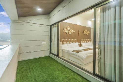 3BHK with Pool - Harmony Palace by Universe Villas, Igatpuri (fotografie 11)