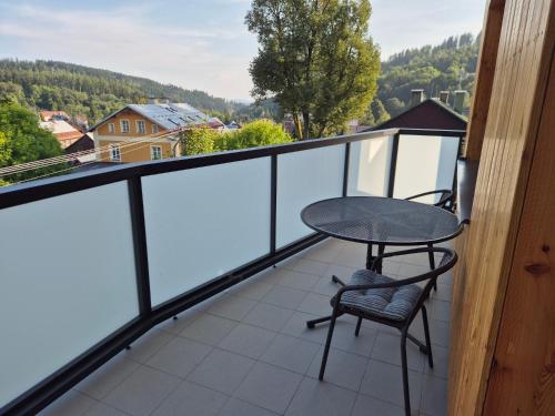 ระเบียง/ชานเรือน, Pension Salma in เชอร์นี ดุล