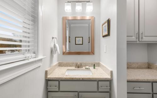 Summer Breeze by Oversee 30A