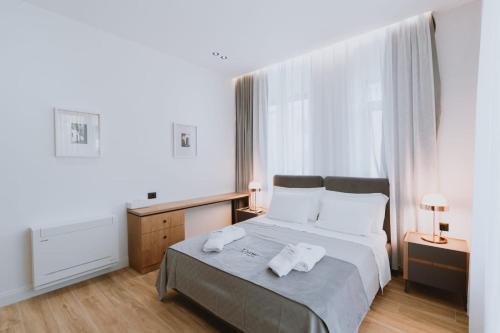 Dyrmo Hotel - image 3