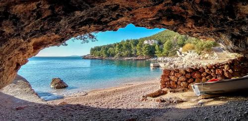 Strand, Zavala Residence in Zavala