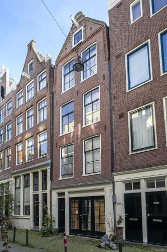 Miss Jordaan for Quiet Travellers, Amsterdam (photo 4)