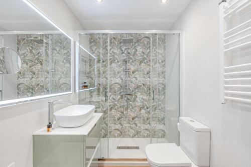 Colon Suites - image 9