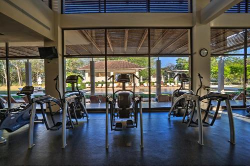 Adults Only 1BR Condo - Roble Sabana - Reserva Conchal Golf Resort - image 5