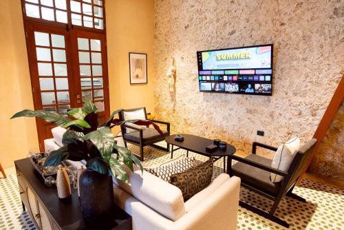 Spectacular newly remodelled Colonial House with plunge pool in Mérida, Mexico