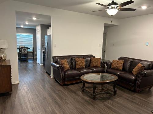 Perfect Home 4bdrm 2bath in Tomball, USA