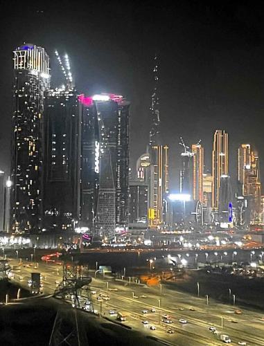 Creek Vista Burj khalifa 360 View, Dubai (Foto 4)