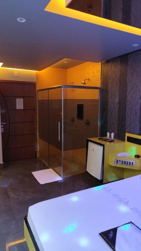 ห้องน้ำ, Motel Zurich 4 in เซาลูกัส