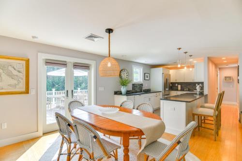 Coastal-Modern Home Less Than 3 Mi to Charlestown Beach! in South Kingstown, USA