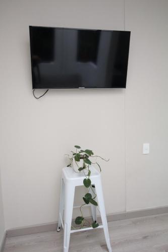 Cómodo aparta suite en zona Poblado Medellín M101 By Roots Rentals, Medellín (foto 6)