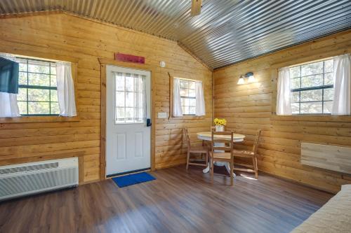 Family-Friendly Hill Country Cabin Rental with Deck! in Fredericksburg, USA