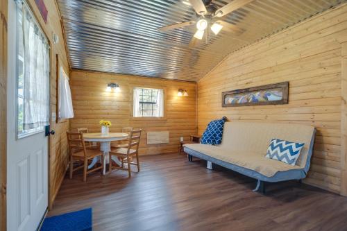 Family-Friendly Hill Country Cabin Rental with Deck! in Fredericksburg, USA