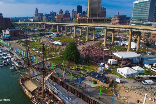 Walkable Allentown Downtown Gem with King Bed near Richardson Olmsted Campus