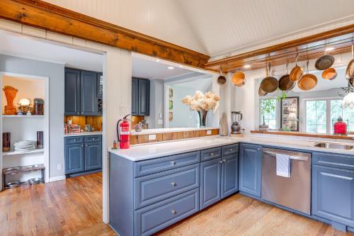 Spacious Princeton Home with Patio - Pets Welcome! in Princeton, USA