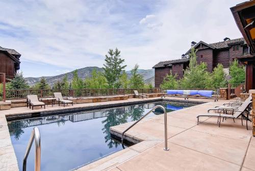 Beaver Creek Landing A207 by East West Hospitality in Avon