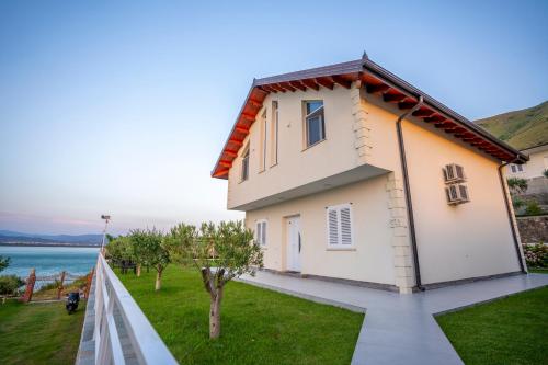 Xhuli Guesthouse