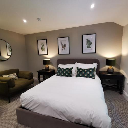 1 queen bed