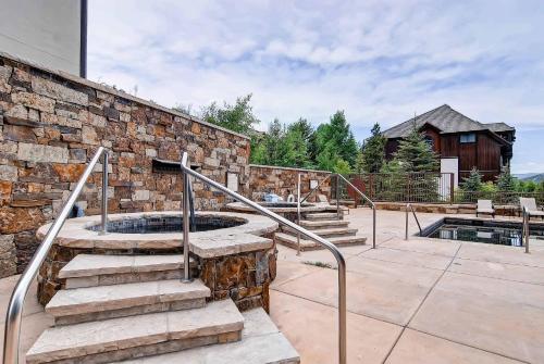 Beaver Creek Landing B407 by East West Hospitality in Beaver Creek, USA
