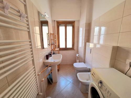 Casa Macondo vicino metro A, Rom (Foto 4)