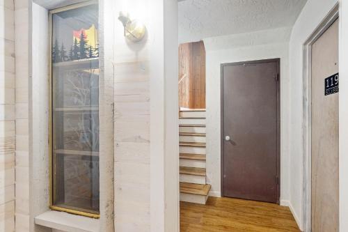 Snowy Pines in Φισ Καμπ(Καλιφόρνια)