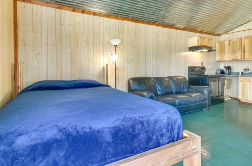 Pet-Friendly Salesville Haven 3 Mi to Norfork Lake detail