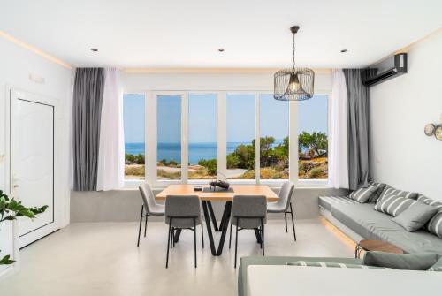 Kamara Sea View Superior Suite, Kamari