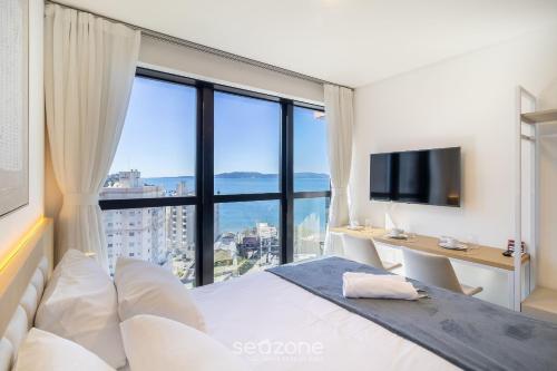 MHFBs - Edifício Moderno c/ piscina vista mar em Itapema, Itapema (foto 7)