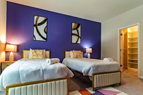 NEW Entire Luxury Raleigh home 15min to DT, Baby, Kids, FAMILY & PET FRIENDLY, EV car charger, PingPong in Raleigh, USA
