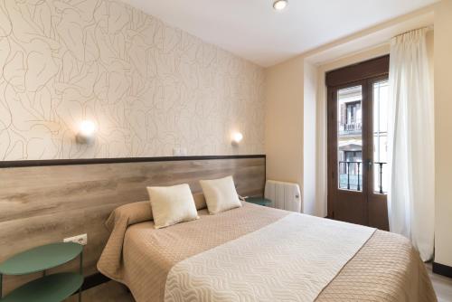 Hostal Art Madrid - image 11