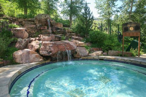 Beaver Creek Landing A204 by East West Hospitality in Beaver Creek, USA