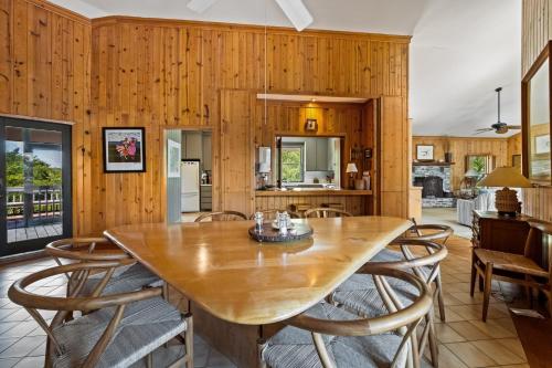 Easy Breezy home by Peace Vacations - image 6