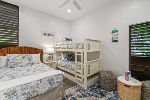 Beautiful 2br condo with partial ocean view