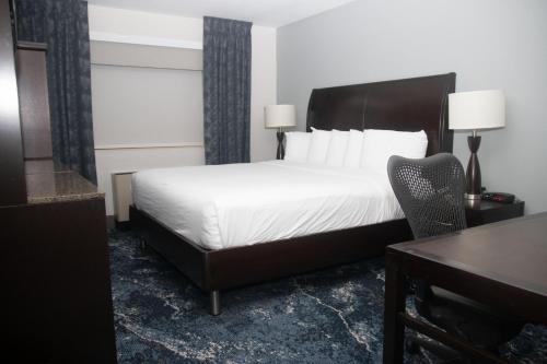 Luxury Room King Smoking Newly Renovated