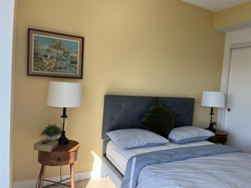 Private Park Suit Surrey downtown-600sf-1BR-1Bth