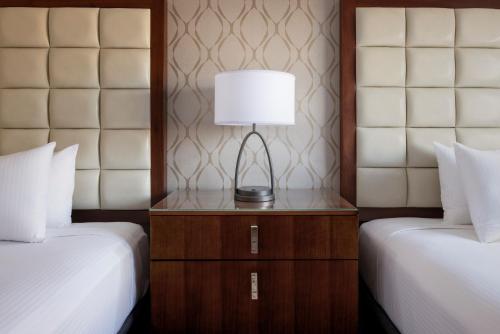 Harrah's Hotel & Casino Laughlin - image 14